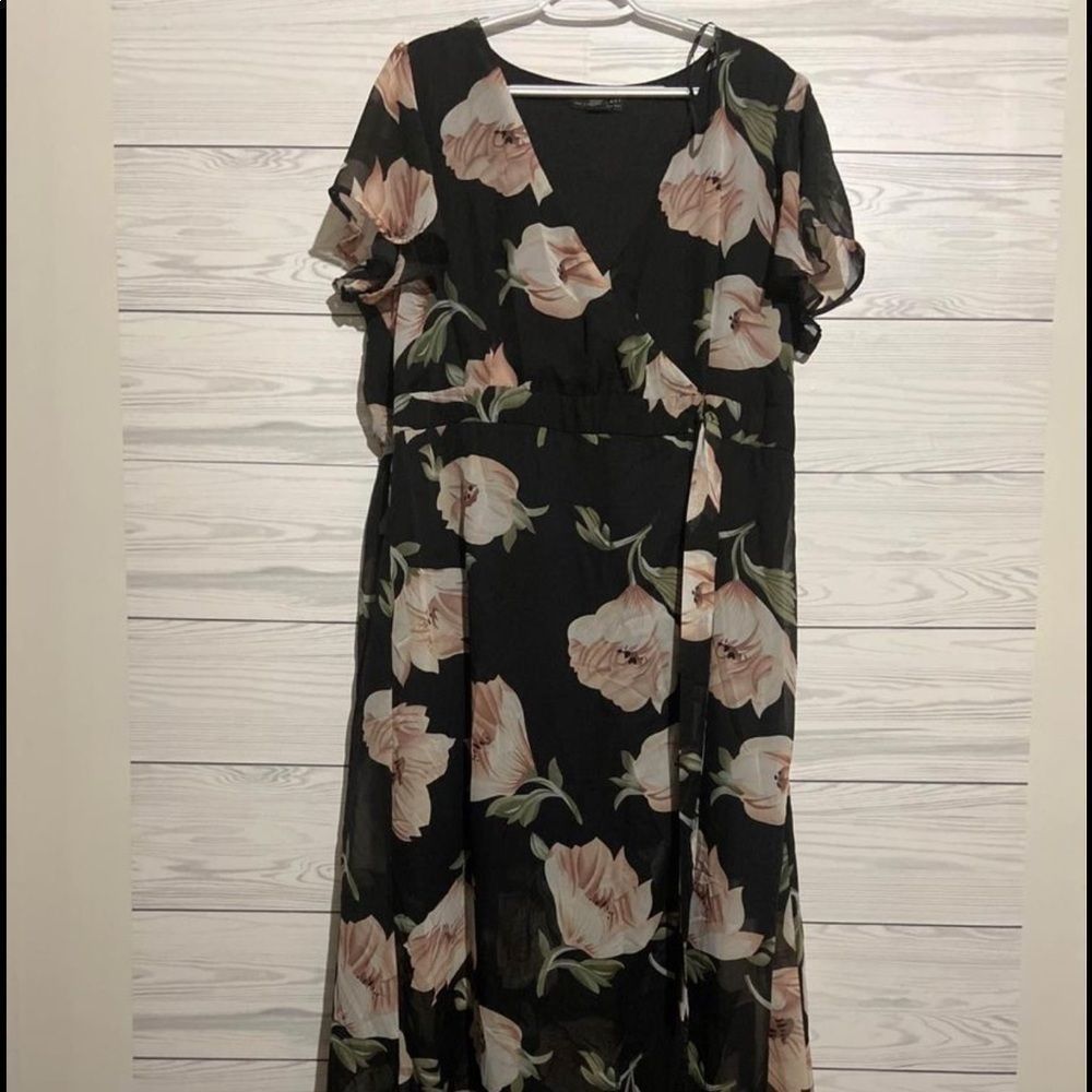 Floral chiffon maxi dress